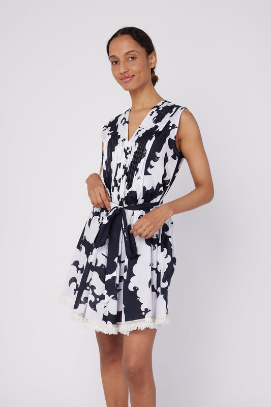 ModaPosa Felice Sleeveless V-Neck Puntuck Knee Length Dress with Detachable Belt in White Black Baroque . Discover women's resort dresses and lifestyle clothing inspired by the Mediterranean. Free worldwide shipping available!
