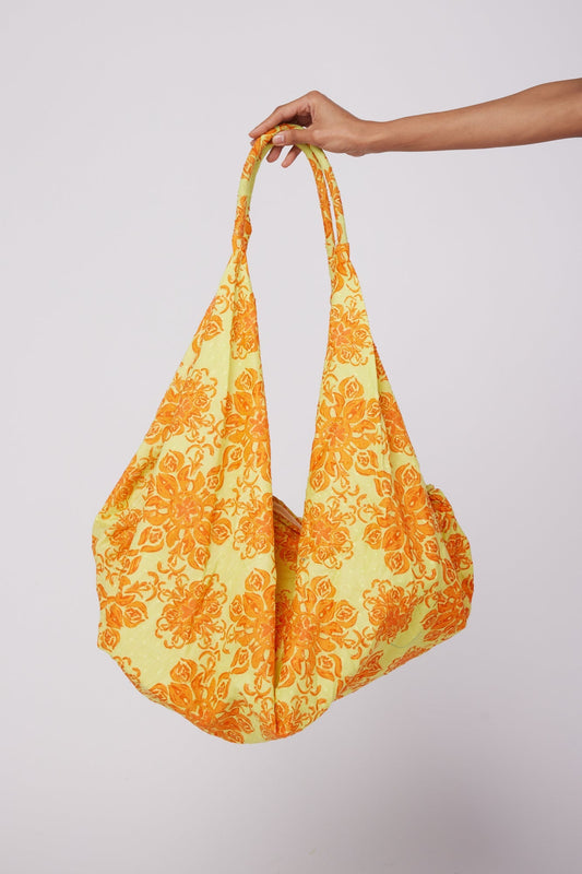 ModaPosa Adra Lined Hobo Beach Bag with Zip Closure in Curacao Majolica . Discover women's resort dresses and lifestyle clothing inspired by the Mediterranean. Free worldwide shipping available!